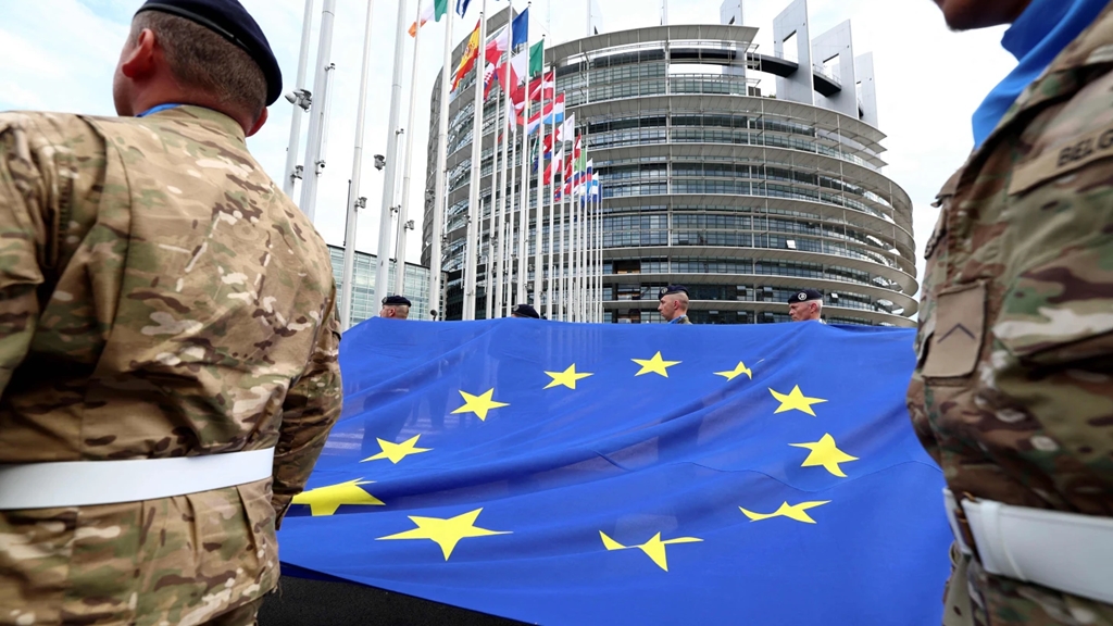 Unión Europea aumenta su gasto militar. Foto: AFP