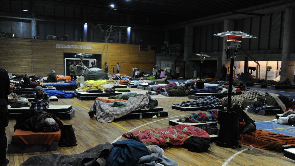Centro de evacuación por alerta roja por frío para personas en situación de calle. Foto: Presidencia