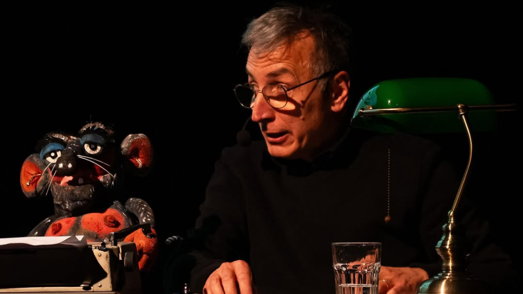 Fernando Schmidt en espectáculo Hasta aquí hemos llegado