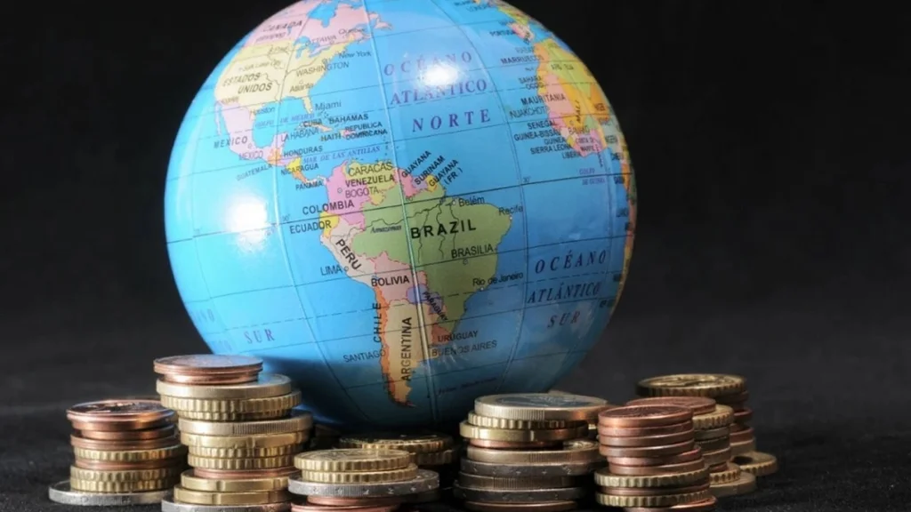 Economía regional, mundo, monedas. Foto Dominio Público