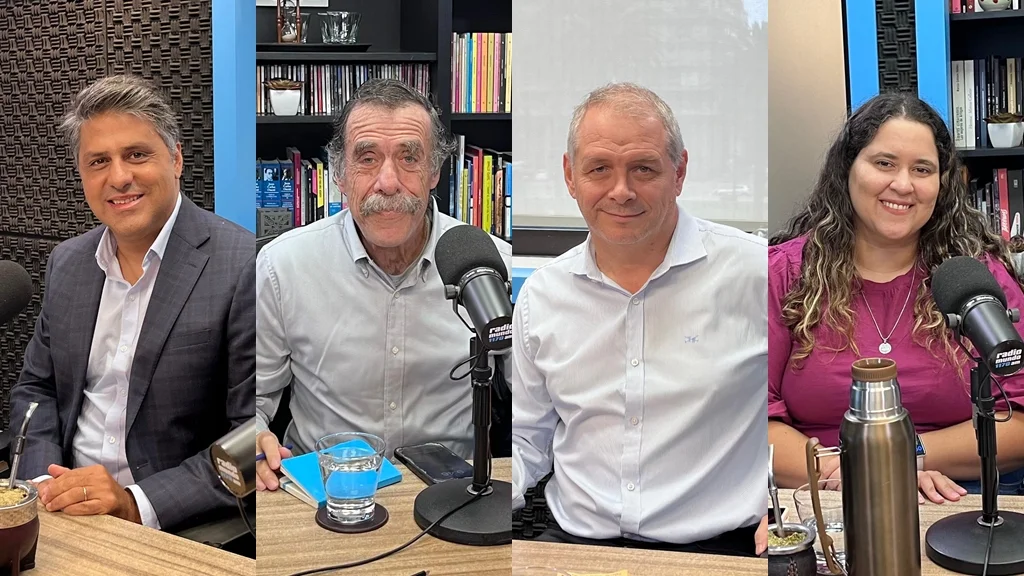 La Tertulia de los Lunes con Martín Bueno, Miguel Brechner, Guillermo López y Lucía Zapata.